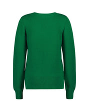 Kelly Jumper, Holly Green