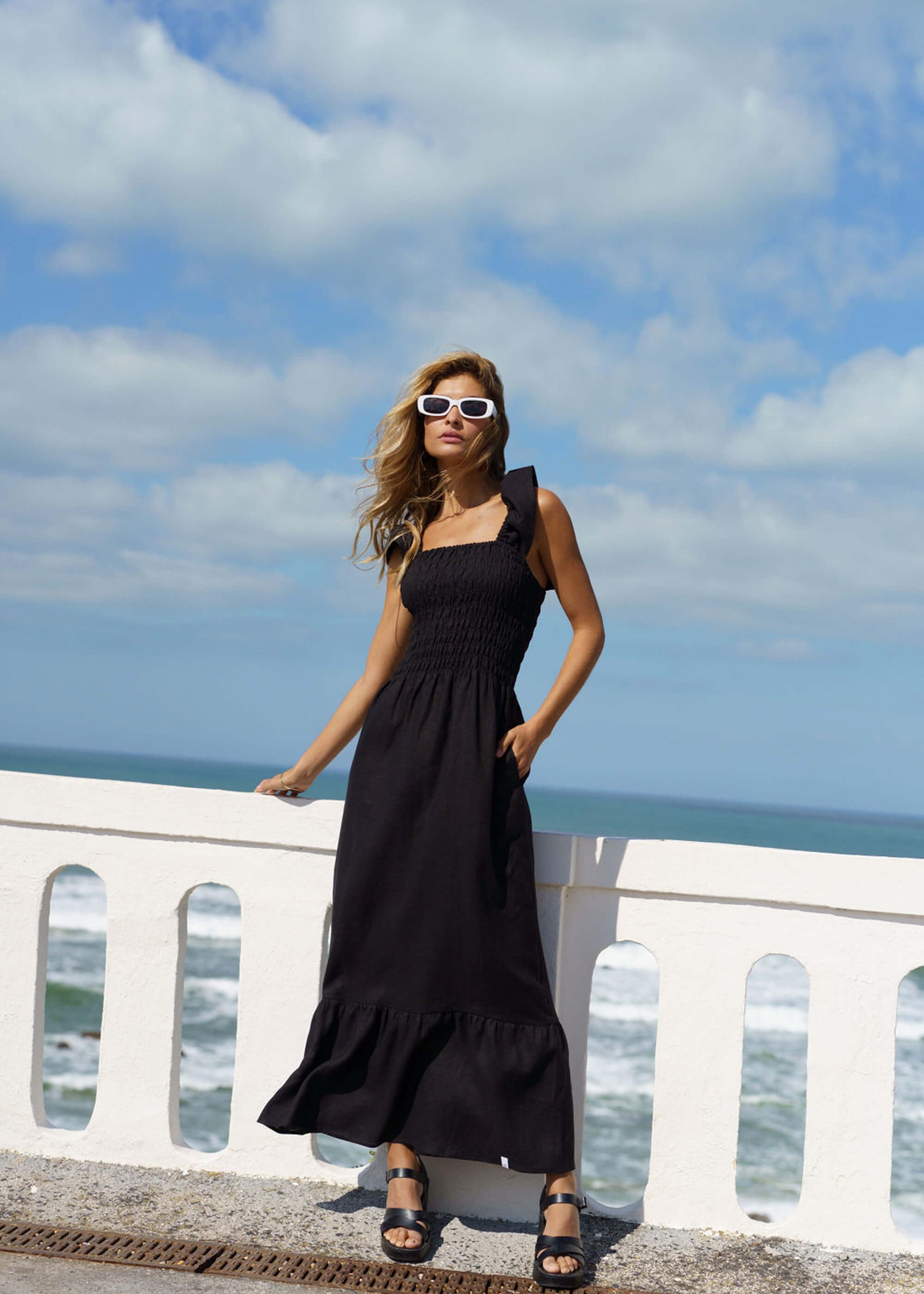 bianca-dress-pellavamekko-nakoa-musta-black_2.jpg