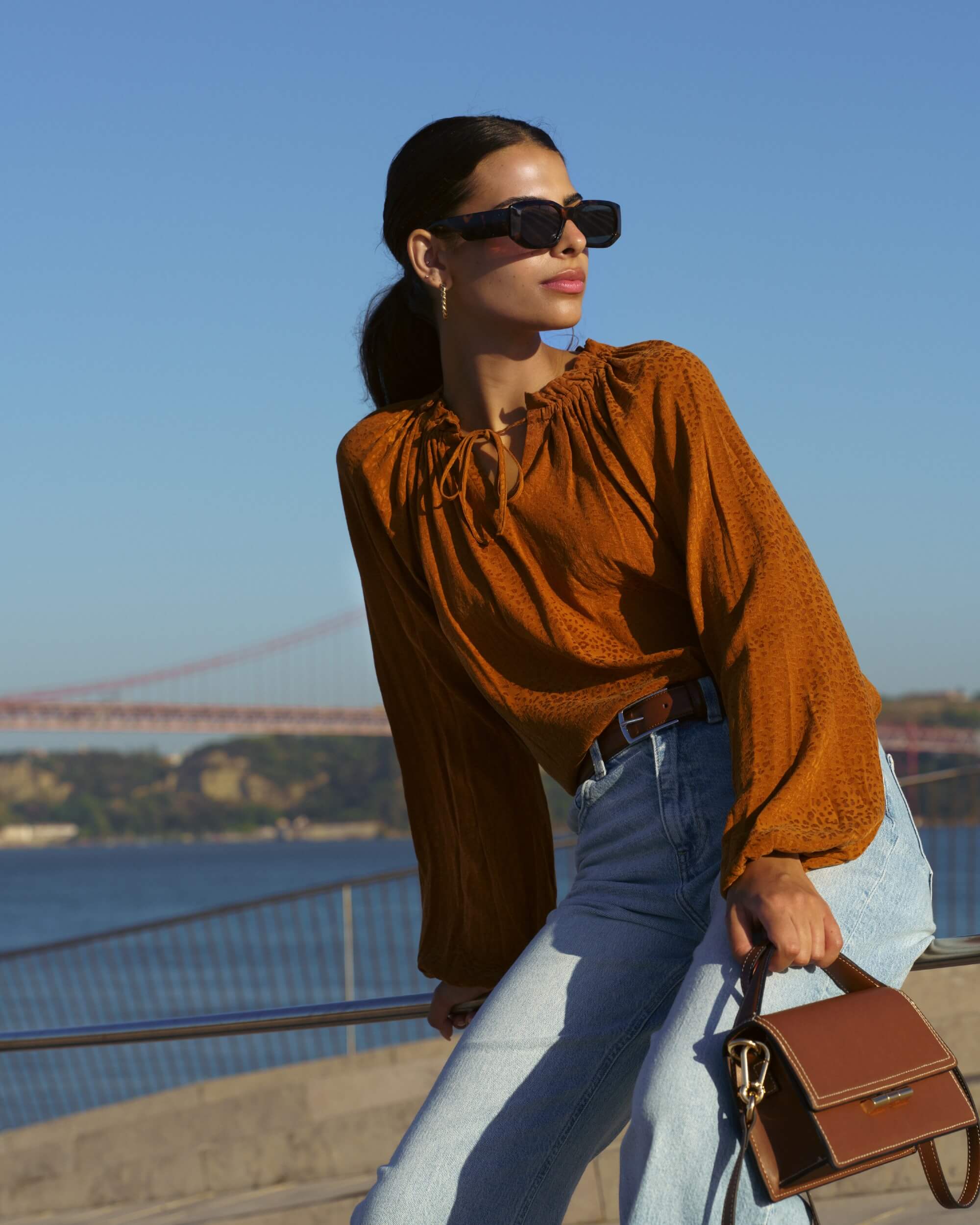 golden-leo-paloma-blouse-cupro-kangas.jpg