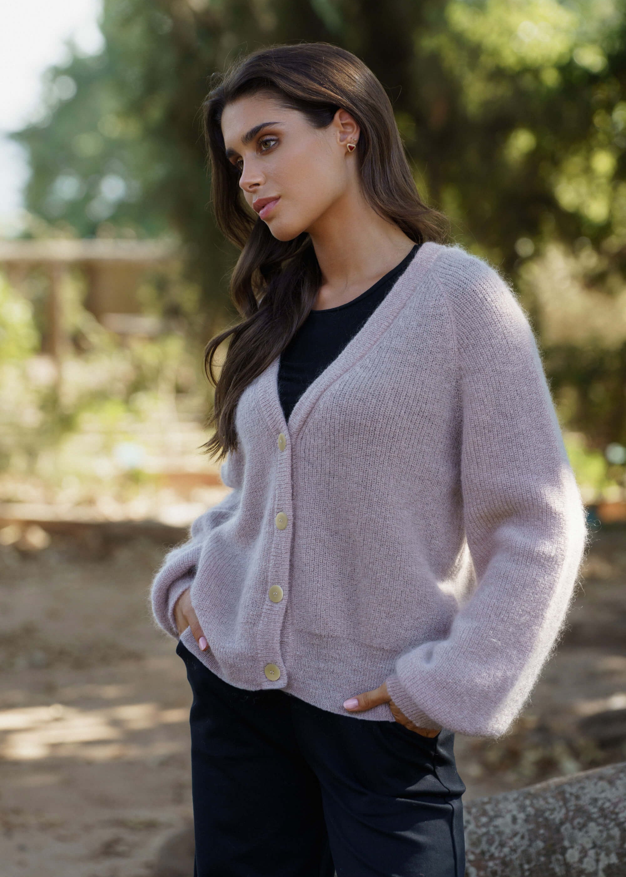 elsie-cardigan-harbor-mist-pippa-beanie-nakoa_4.jpg