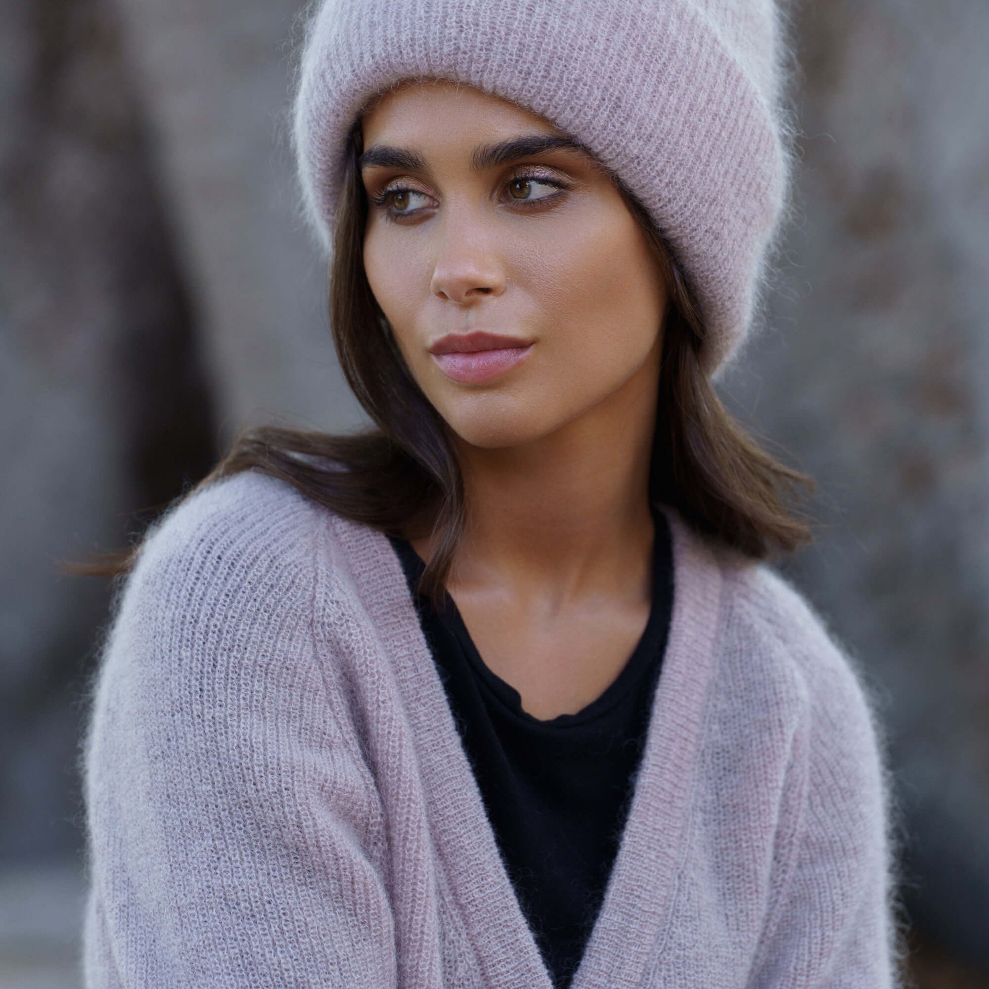 elsie-cardigan-harbor-mist-pippa-beanie-nakoa_5.jpg