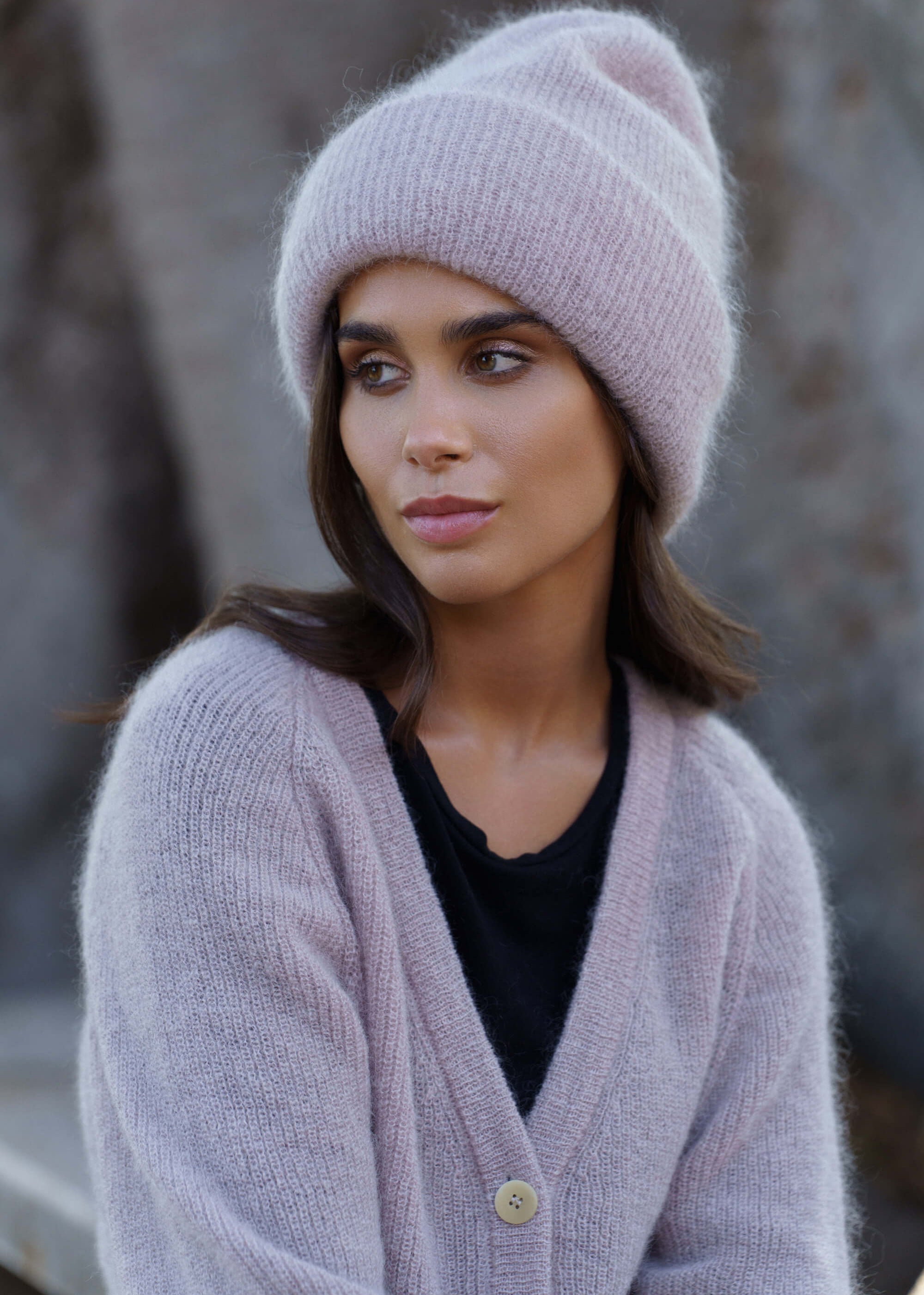 elsie-cardigan-harbor-mist-pippa-beanie-nakoa_5.jpg