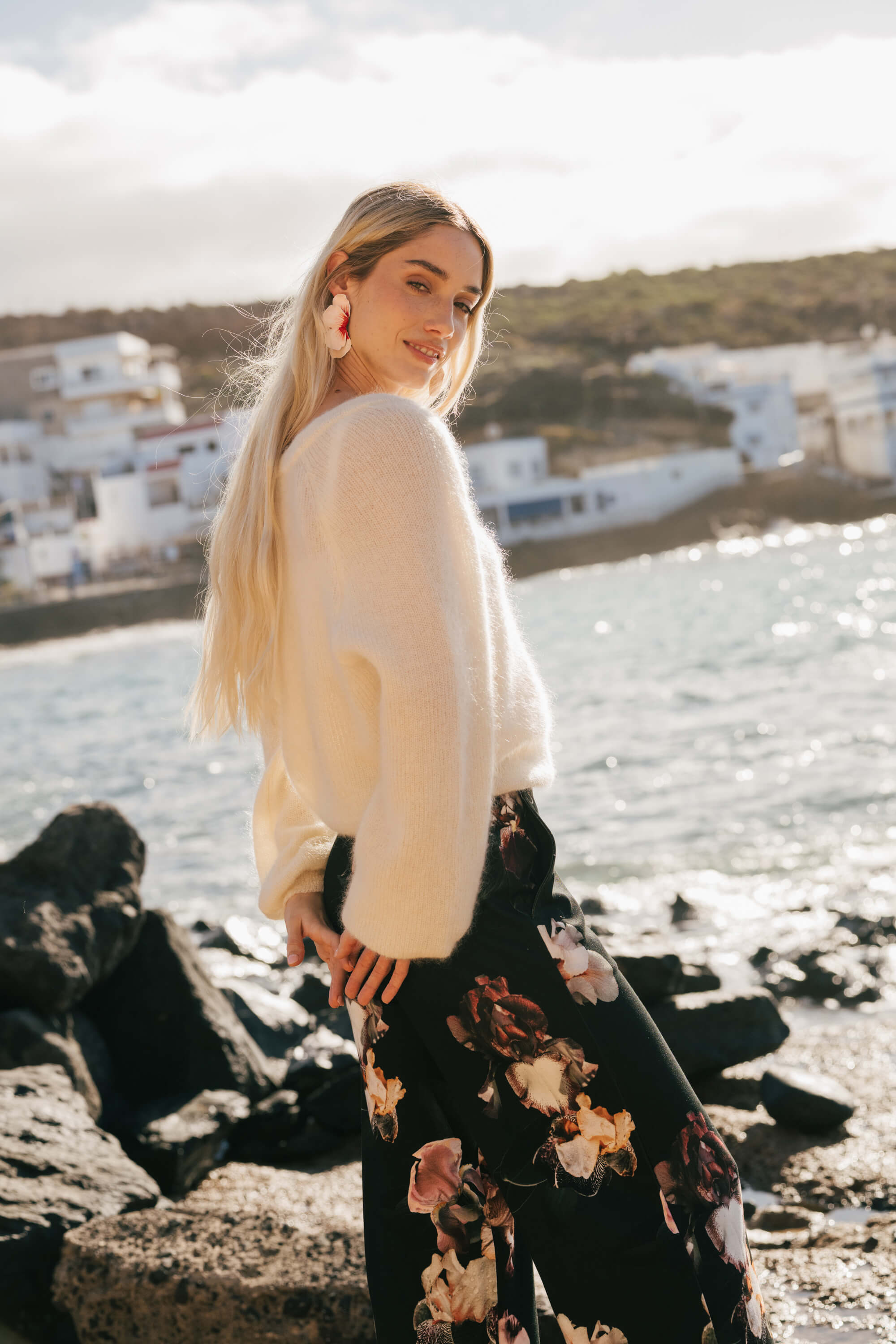 Elsie Cardigan, Ivory