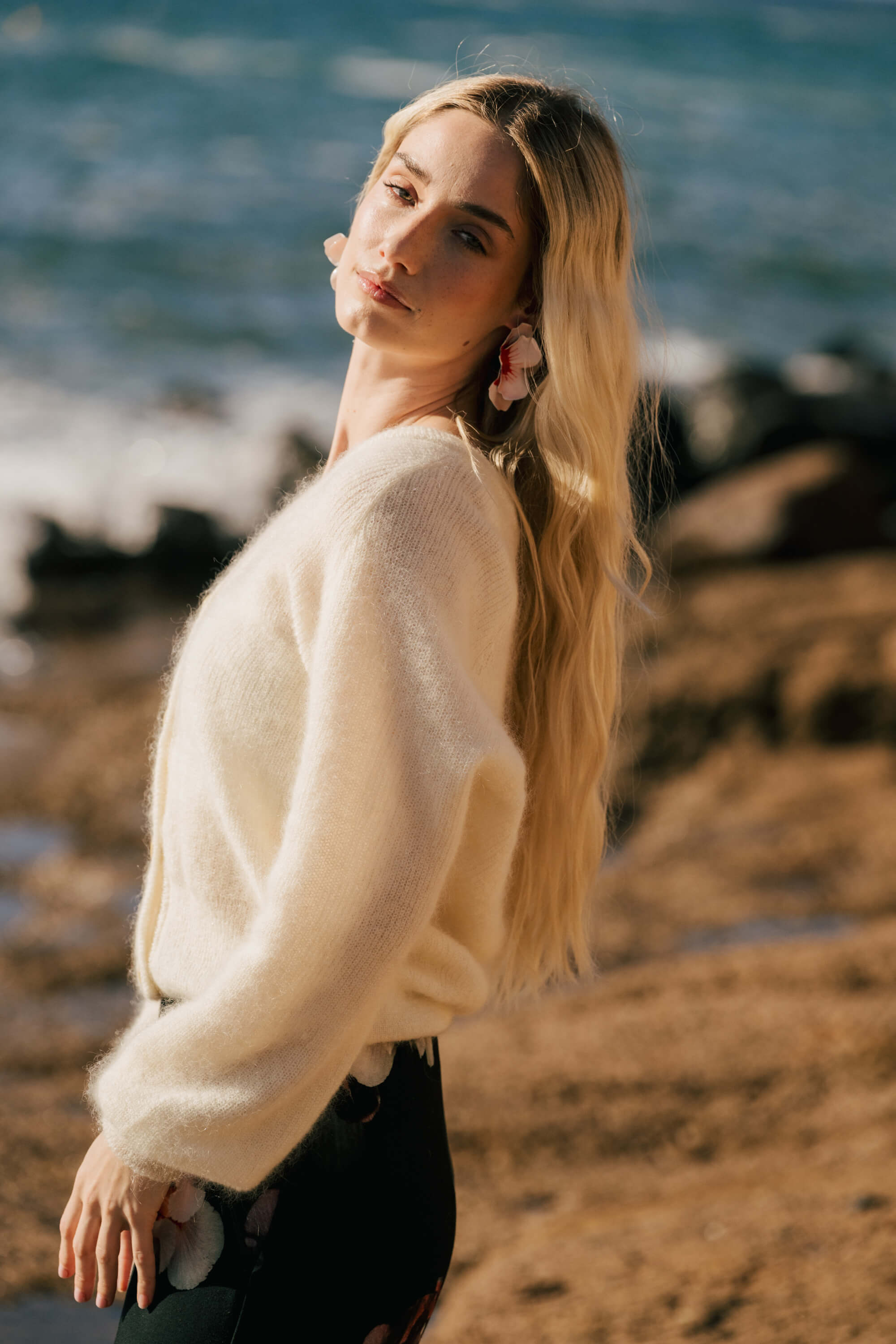 Elsie Cardigan, Ivory