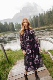 Estelle Dress, Secrets