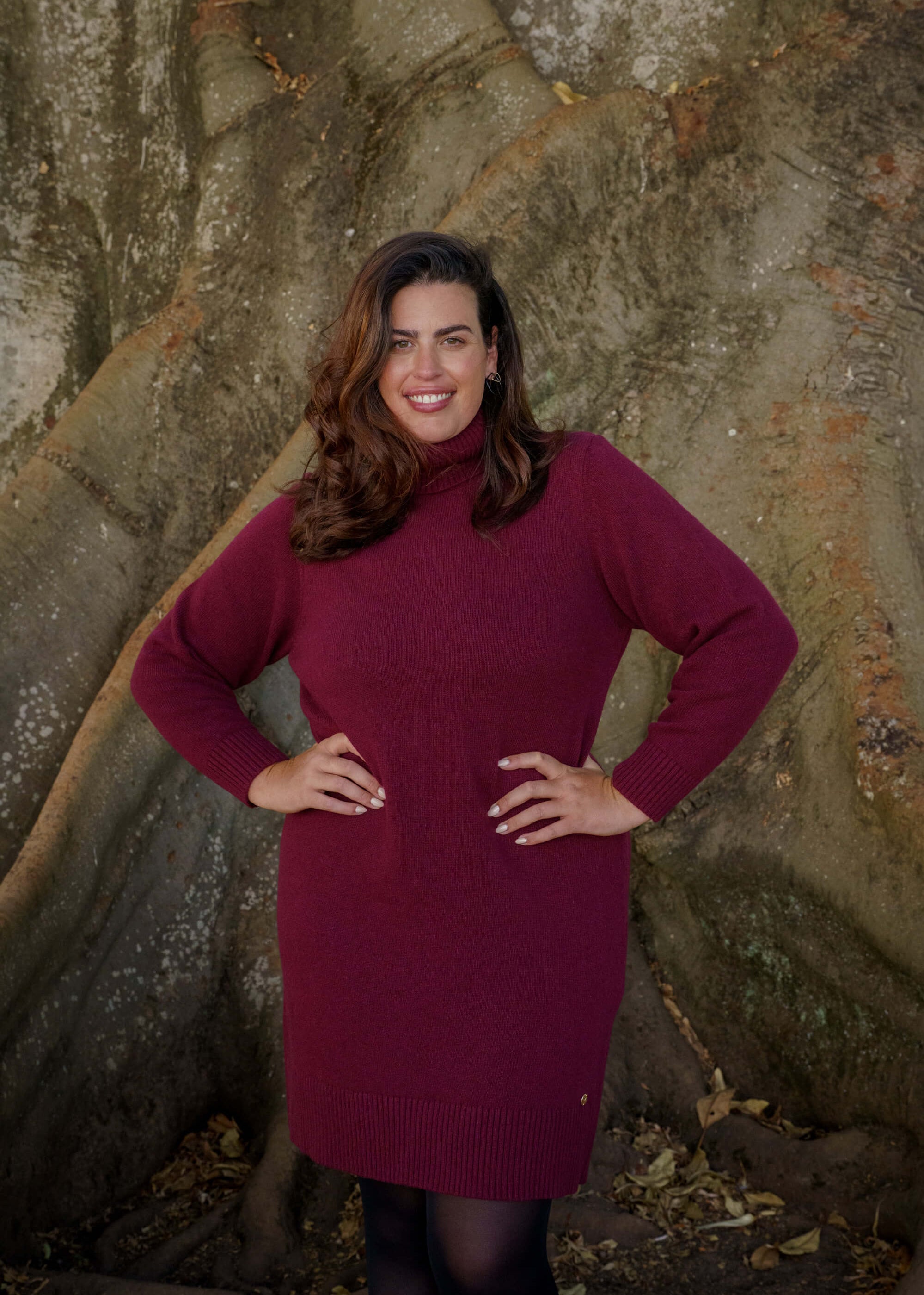 isla-dress-burgundy-nakoa_3.jpg