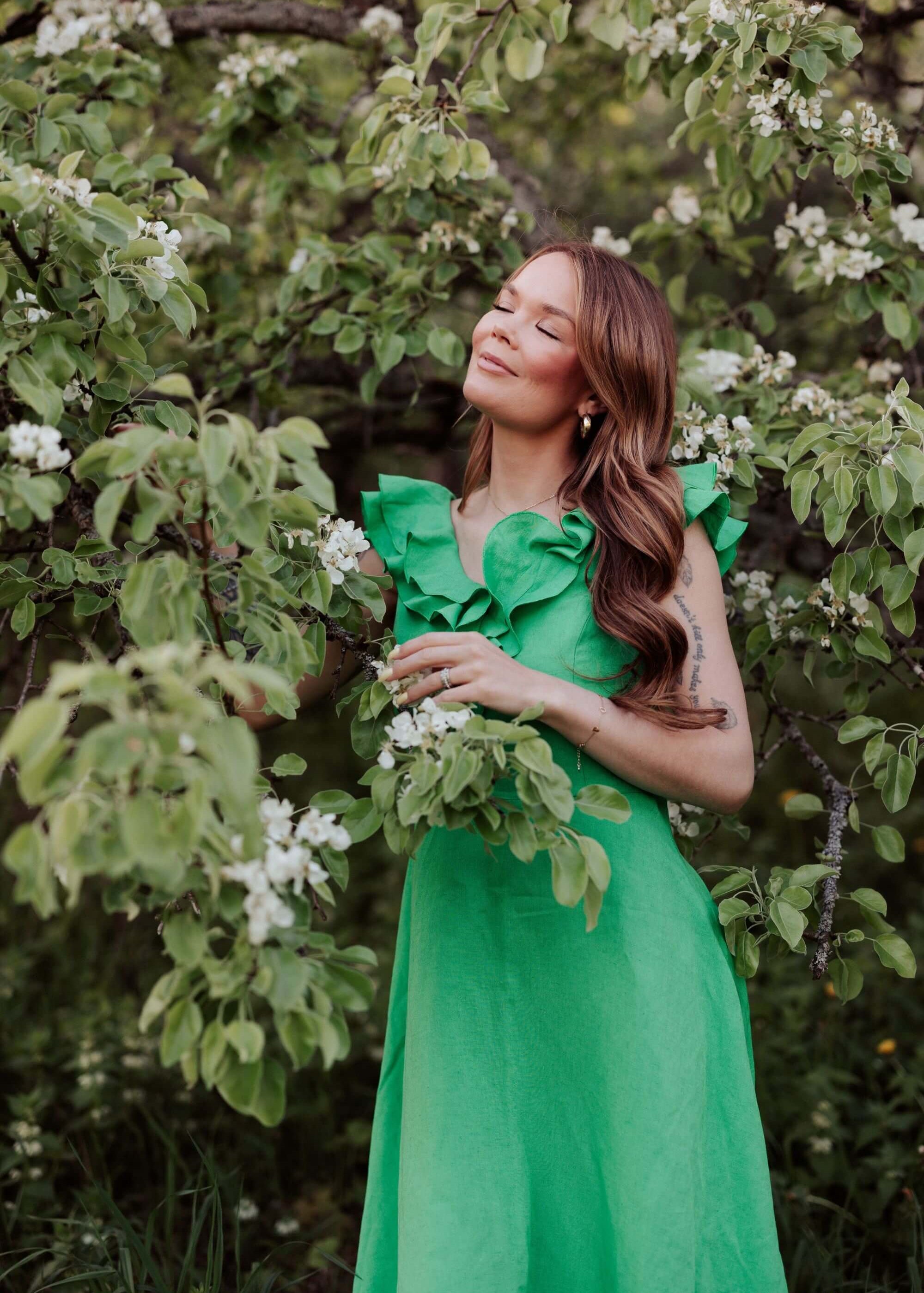 kaia-dress-kelly-green-nakoa-ss27.jpg