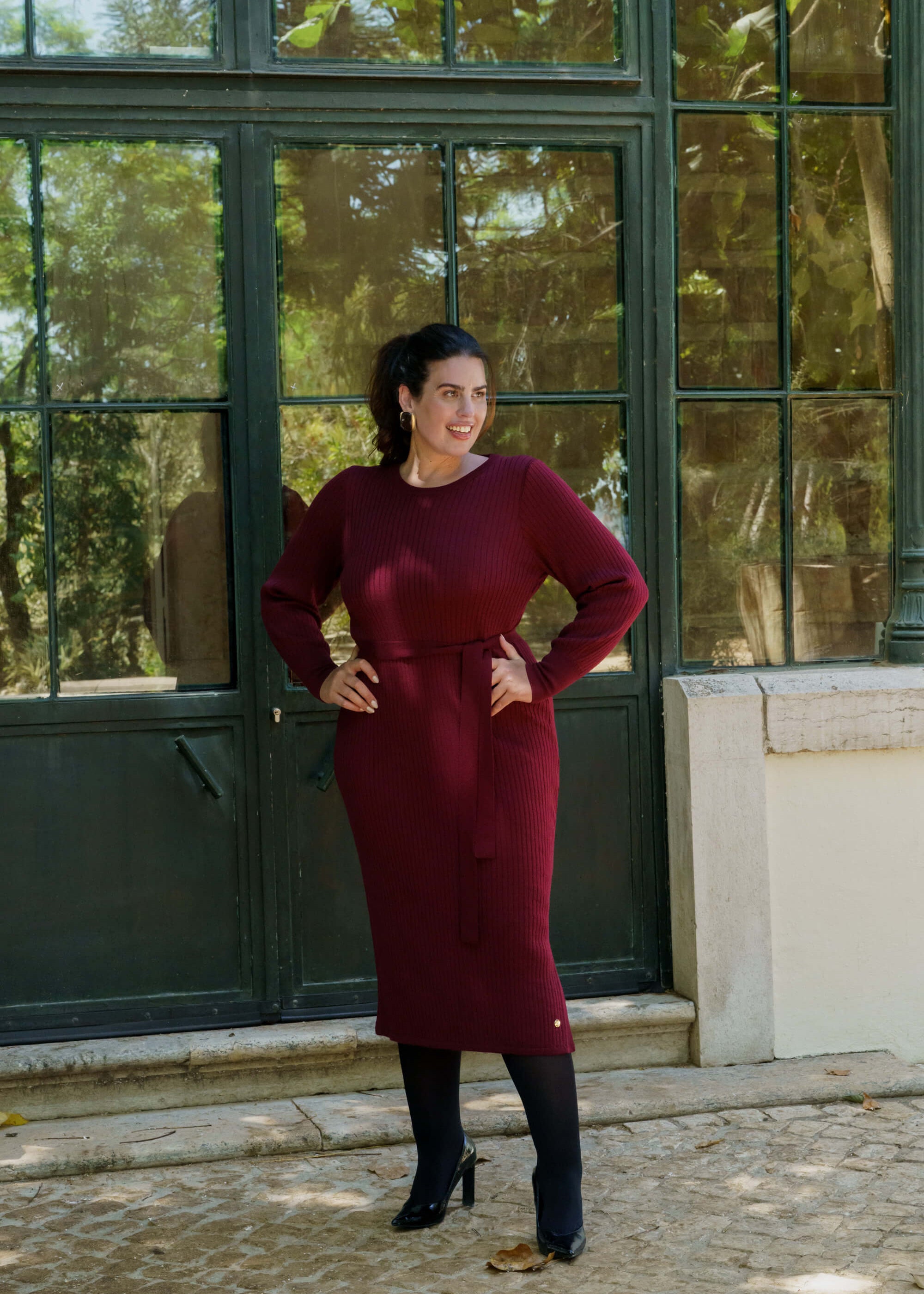 leona-dress-burgundy-nakoa_2.jpg