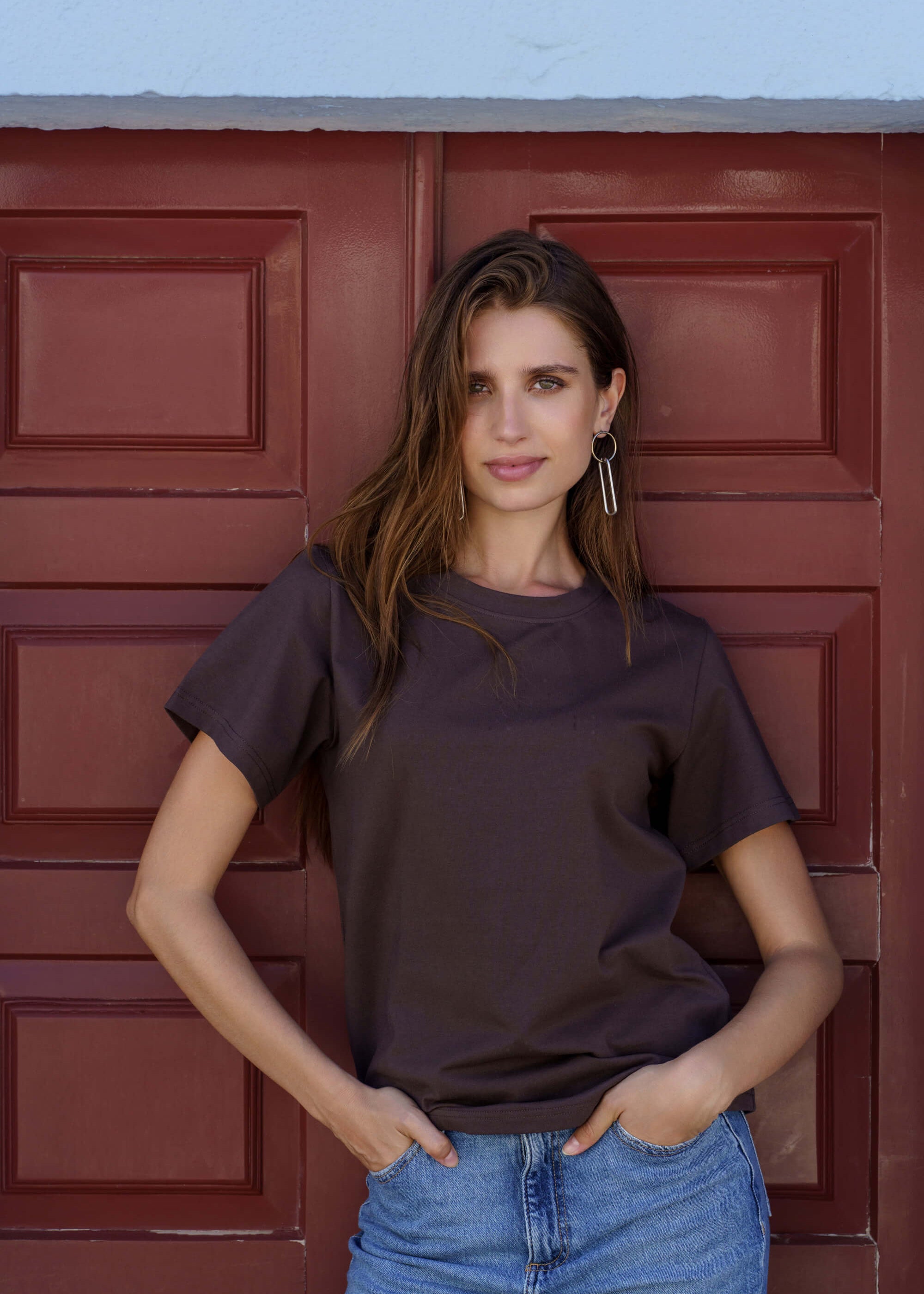 nakoa-emilia-t-shirt-dark-brown_1.jpg