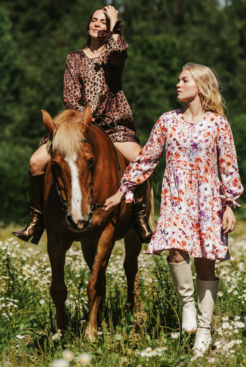 Hailey Dress, Daisies