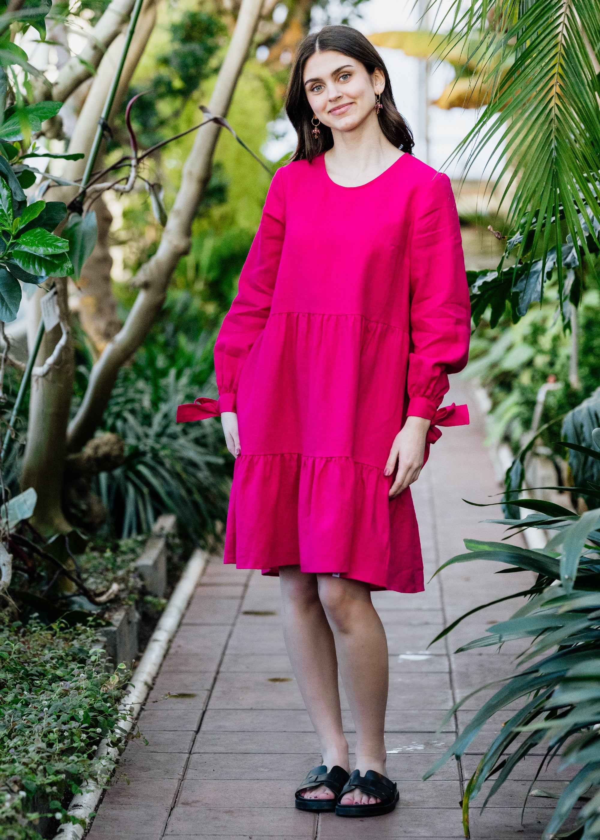 pink-linen-dress-nakoa.jpg
