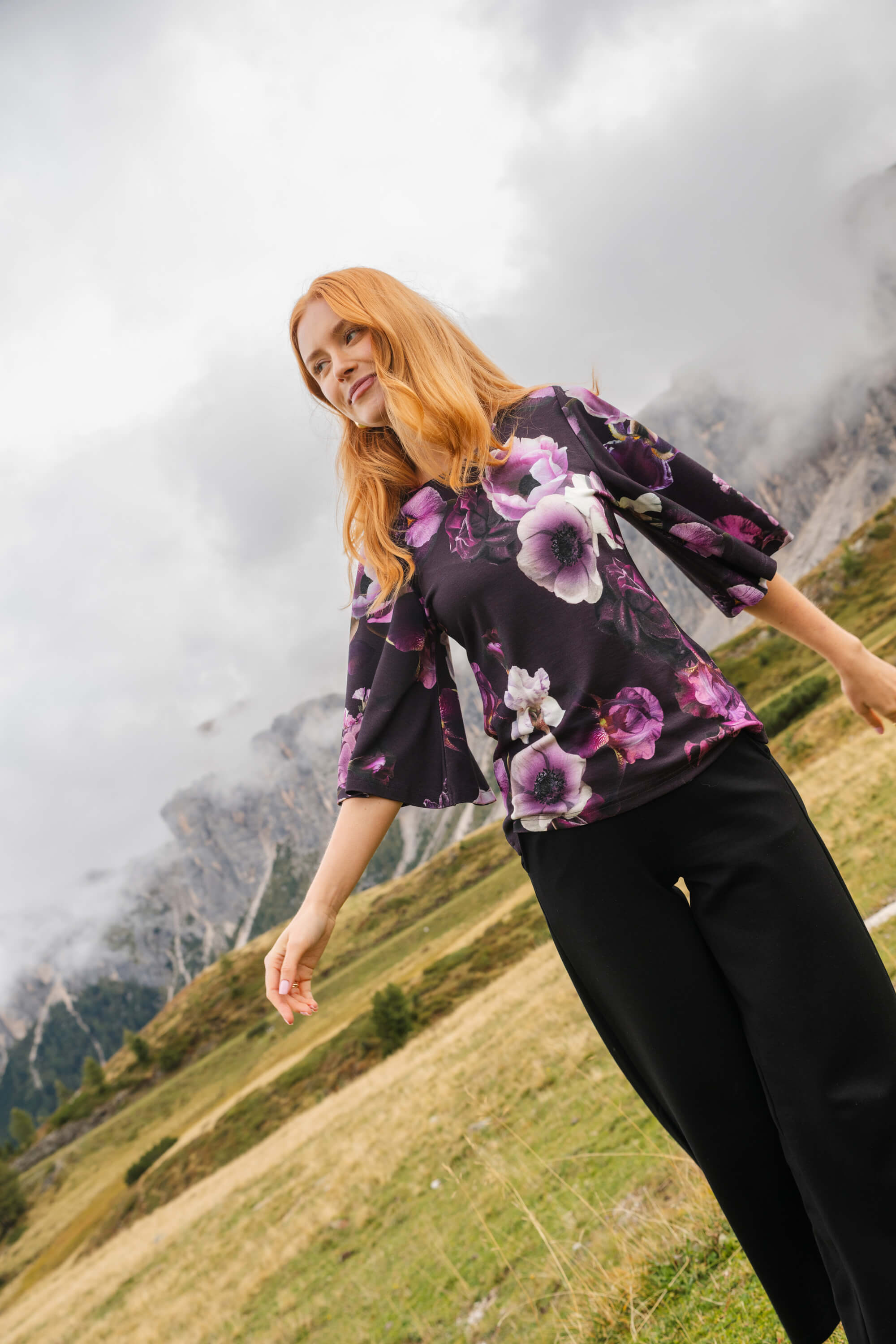 Vivienne Blouse, Secrets
