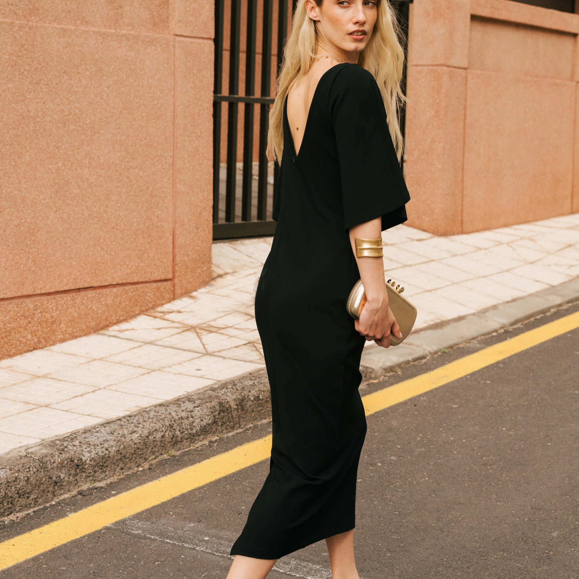 vivienne-dress-black_2.jpg