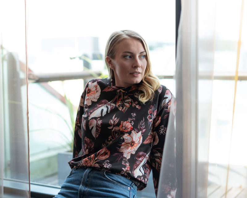 Casual Chic Print Shirt, Harvest Poppies