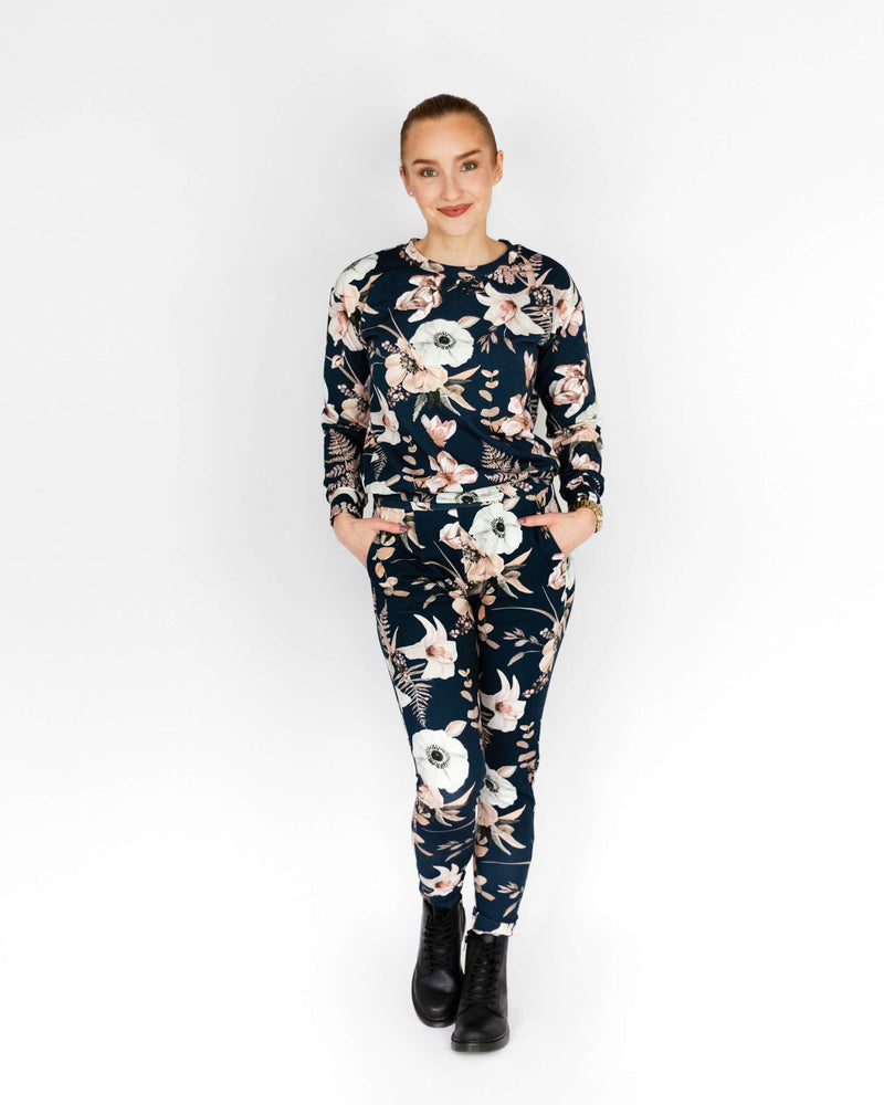 Casual Chic Print Pants. Midnight Lily